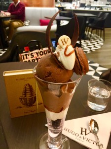 チョコレートパフェ