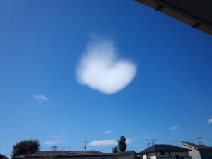 ハートの雲
