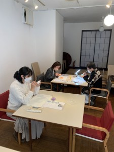 カフェでカービング